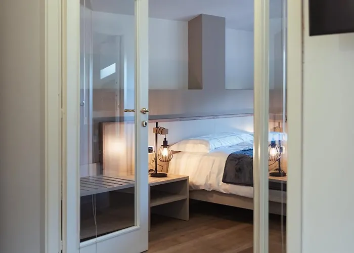 Guggiate - Seta 公寓 *