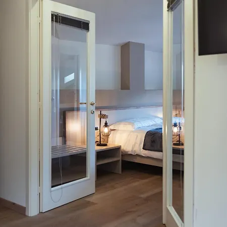 Guggiate - Seta Apartment *